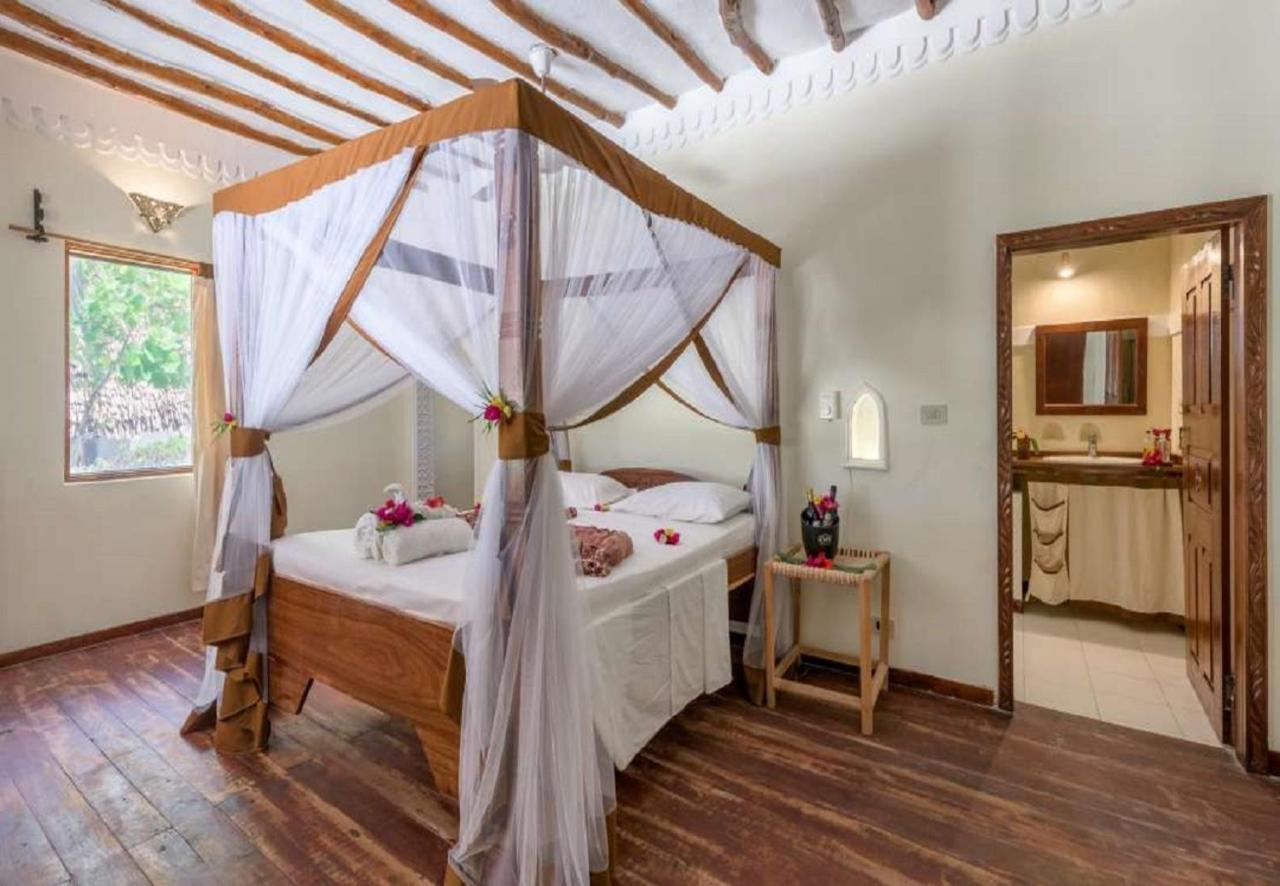 Hakuna Majiwe Beach Lodge Падже Экстерьер фото